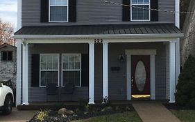 Downtown Abode In The Heart Of The Bourbon Trail